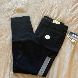 Old Navy Pixie Pant